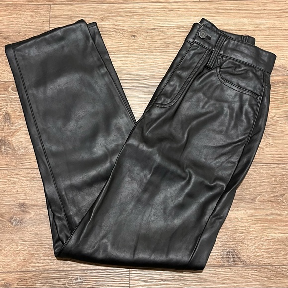 Madewell The Perfect Vintage Straight Jean Faux Leather Edition in Black Size 23 - Picture 3 of 15